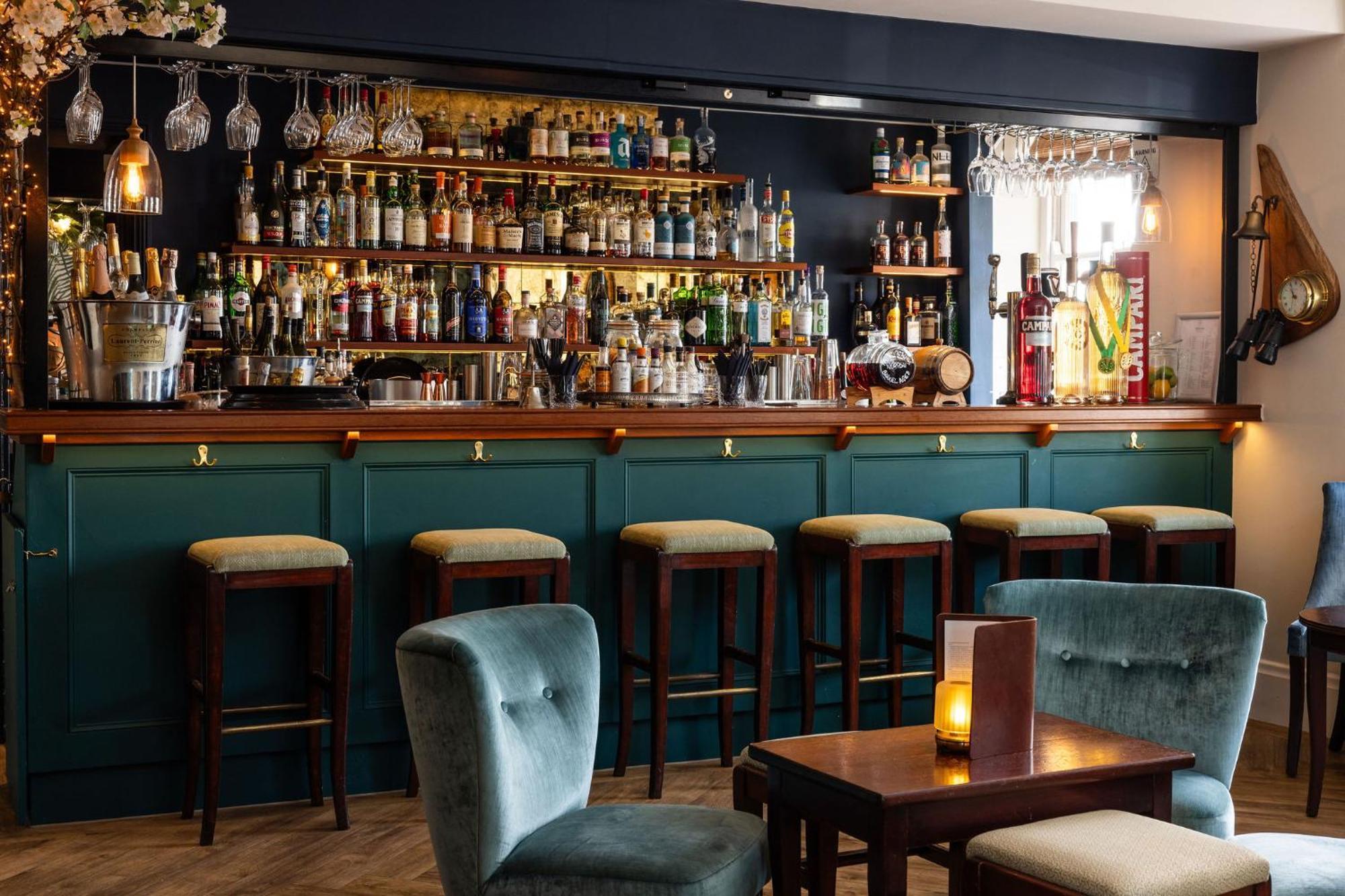 The Moorings Hotel & Restaurant Gorey Exterior photo